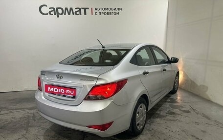 Hyundai Solaris II рестайлинг, 2015 год, 1 100 000 рублей, 7 фотография