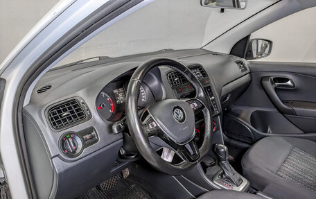 Volkswagen Polo VI (EU Market), 2019 год, 1 075 000 рублей, 15 фотография