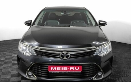 Toyota Camry, 2017 год, 2 450 000 рублей, 2 фотография