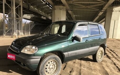 Chevrolet Niva I рестайлинг, 2004 год, 290 000 рублей, 1 фотография