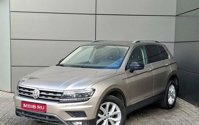 Volkswagen Tiguan II, 2018 год, 3 099 000 рублей, 1 фотография