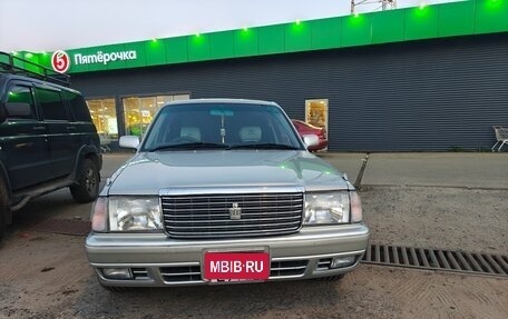 Toyota Crown, 2002 год, 880 000 рублей, 3 фотография