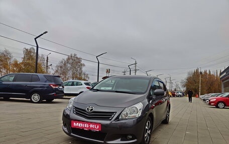 Toyota Verso I, 2012 год, 1 489 000 рублей, 3 фотография