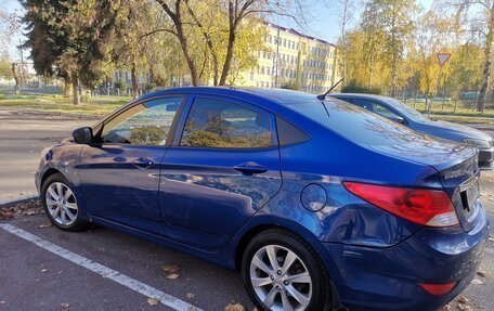 Hyundai Solaris II рестайлинг, 2012 год, 777 777 рублей, 4 фотография