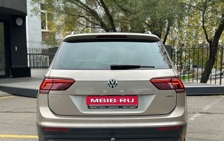 Volkswagen Tiguan II, 2018 год, 2 250 000 рублей, 7 фотография