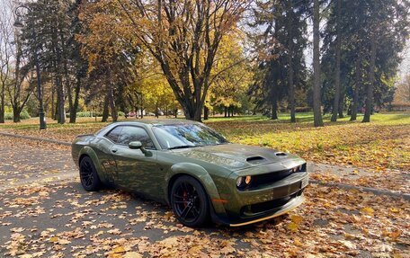 Dodge Challenger III рестайлинг 2, 2020 год, 11 000 000 рублей, 1 фотография