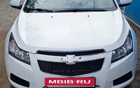 Chevrolet Cruze II, 2011 год, 950 000 рублей, 2 фотография