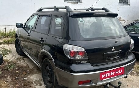 Mitsubishi Outlander III рестайлинг 3, 2006 год, 650 000 рублей, 2 фотография