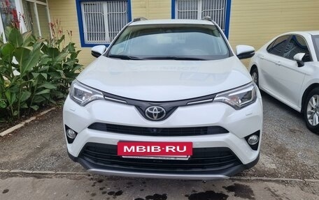 Toyota RAV4, 2018 год, 3 200 000 рублей, 17 фотография