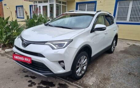 Toyota RAV4, 2018 год, 3 200 000 рублей, 16 фотография