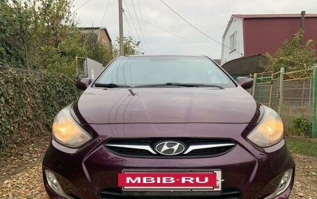 Hyundai Solaris II рестайлинг, 2012 год, 990 000 рублей, 4 фотография