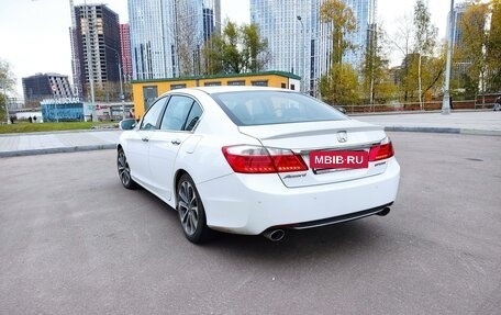 Honda Accord IX рестайлинг, 2013 год, 1 550 000 рублей, 5 фотография