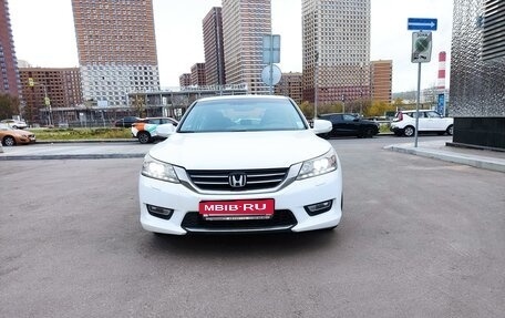 Honda Accord IX рестайлинг, 2013 год, 1 550 000 рублей, 6 фотография