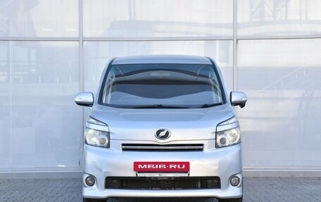 Toyota Voxy II, 2010 год, 1 394 000 рублей, 4 фотография