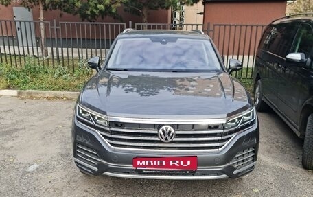 Volkswagen Touareg III, 2019 год, 8 600 000 рублей, 3 фотография