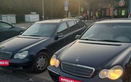 Mercedes-Benz C-Класс, 2005 год, 620 000 рублей, 3 фотография