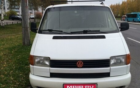 Volkswagen Caravelle T4, 1994 год, 585 000 рублей, 1 фотография