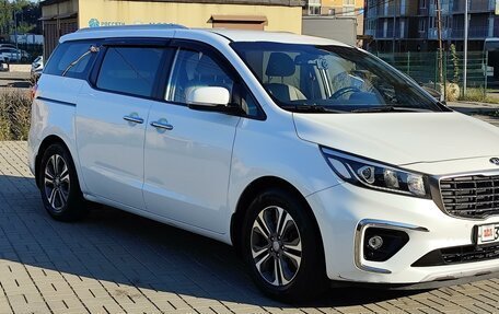 KIA Carnival III, 2019 год, 2 850 000 рублей, 15 фотография