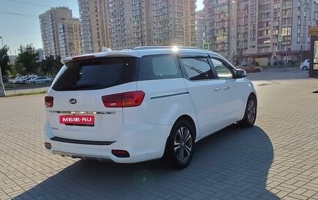 KIA Carnival III, 2019 год, 2 850 000 рублей, 13 фотография