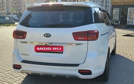 KIA Carnival III, 2019 год, 2 850 000 рублей, 9 фотография