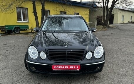 Mercedes-Benz E-Класс, 2004 год, 900 000 рублей, 1 фотография