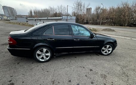 Mercedes-Benz E-Класс, 2004 год, 900 000 рублей, 5 фотография