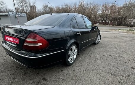 Mercedes-Benz E-Класс, 2004 год, 900 000 рублей, 6 фотография