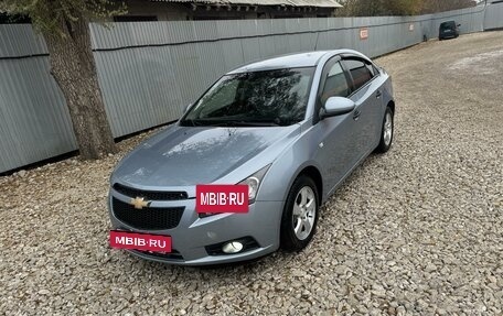 Chevrolet Cruze II, 2011 год, 730 000 рублей, 2 фотография