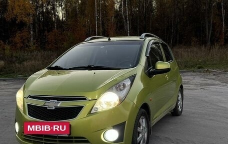 Chevrolet Spark III, 2010 год, 650 000 рублей, 3 фотография