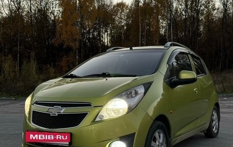 Chevrolet Spark III, 2010 год, 650 000 рублей, 2 фотография