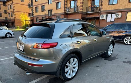 Infiniti FX I, 2005 год, 835 000 рублей, 3 фотография