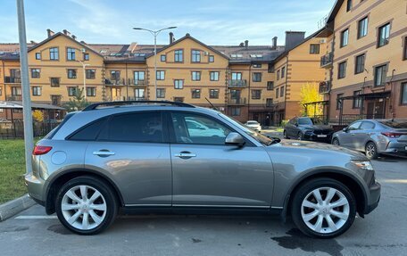 Infiniti FX I, 2005 год, 835 000 рублей, 2 фотография