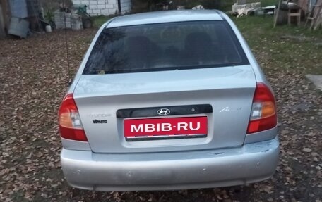 Hyundai Accent II, 2005 год, 385 000 рублей, 2 фотография