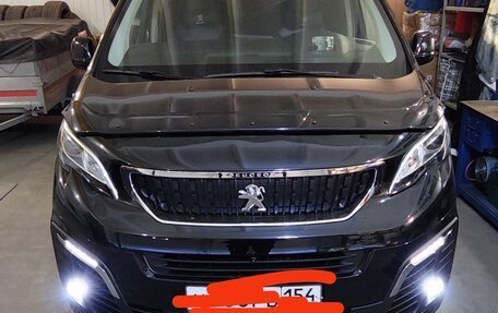 Peugeot Traveller I, 2019 год, 4 300 000 рублей, 15 фотография