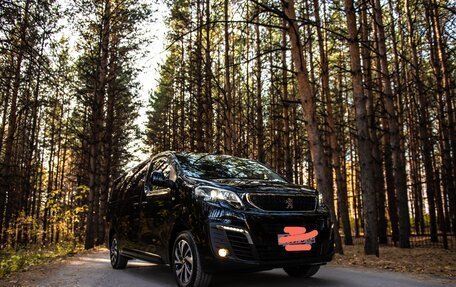 Peugeot Traveller I, 2019 год, 4 300 000 рублей, 19 фотография