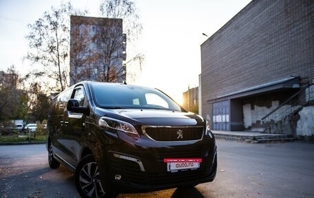 Peugeot Traveller I, 2019 год, 4 300 000 рублей, 25 фотография