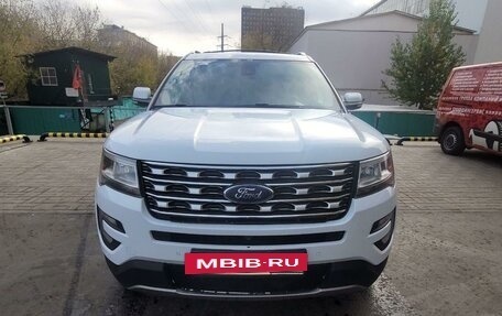 Ford Explorer VI, 2018 год, 2 750 000 рублей, 2 фотография