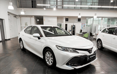 Toyota Camry, 2020 год, 3 500 000 рублей, 3 фотография