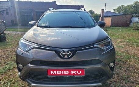 Toyota RAV4, 2017 год, 3 200 000 рублей, 1 фотография