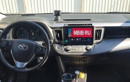 Toyota RAV4, 2017 год, 3 200 000 рублей, 7 фотография