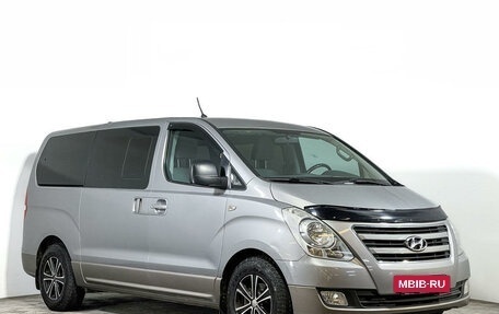 Hyundai H-1 II рестайлинг, 2012 год, 2 250 000 рублей, 3 фотография