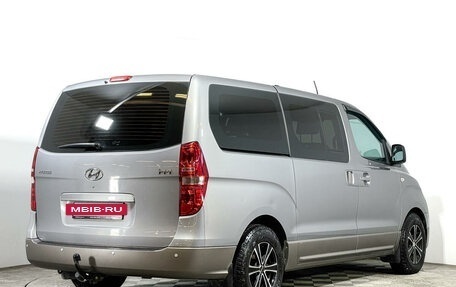 Hyundai H-1 II рестайлинг, 2012 год, 2 250 000 рублей, 5 фотография