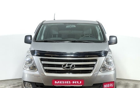 Hyundai H-1 II рестайлинг, 2012 год, 2 250 000 рублей, 2 фотография