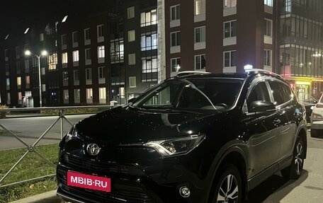 Toyota RAV4, 2016 год, 3 285 000 рублей, 1 фотография