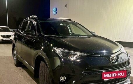 Toyota RAV4, 2016 год, 3 285 000 рублей, 3 фотография