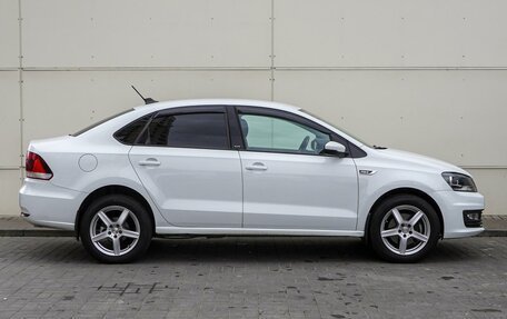 Volkswagen Polo VI (EU Market), 2017 год, 1 395 000 рублей, 5 фотография