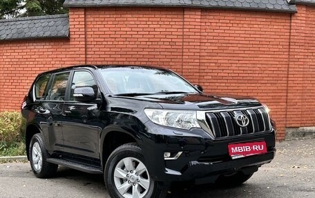 Toyota Land Cruiser Prado 150 рестайлинг 2, 2023 год, 5 995 000 рублей, 1 фотография