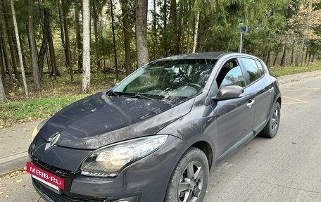 Renault Megane III, 2013 год, 835 000 рублей, 4 фотография