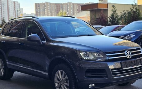 Volkswagen Touareg III, 2013 год, 3 095 000 рублей, 3 фотография