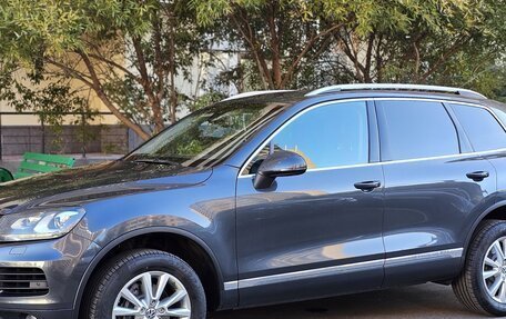 Volkswagen Touareg III, 2013 год, 3 095 000 рублей, 2 фотография